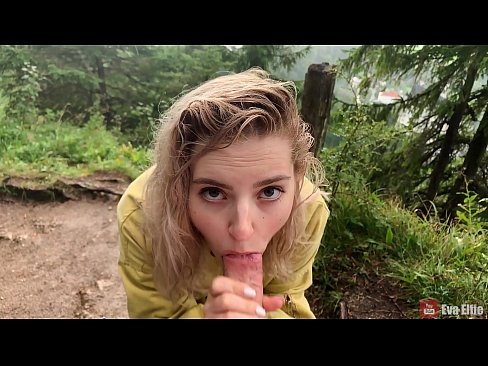 ❤️ Meedchen drénkt kum no engem ëffentleche Blowjob - Eva Elfi ❤❌ Fucking bei eis ❌❤